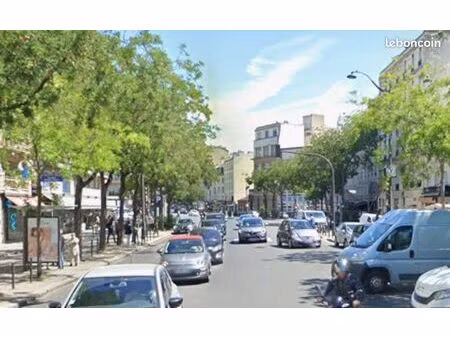 local restaurant 90 m²