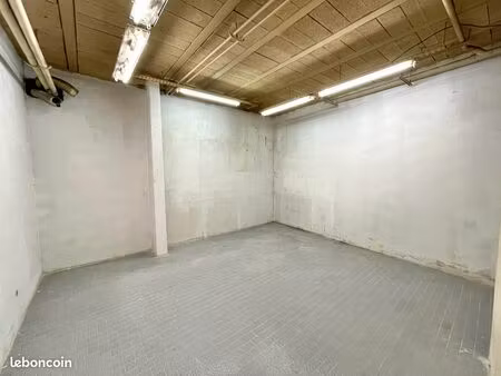 cave / espace de stockage 43 m² divisible – nice libération – 450 cc