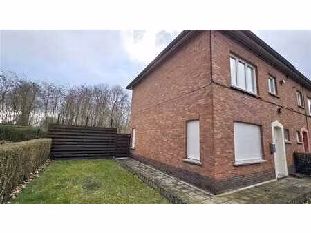 maison 3 façades à rafraichir + jardin