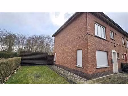 sous option - plus de visite - maison 3 façades à rafraichir