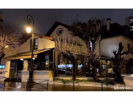 a ceder restaurant brasserie avec une belle terrasse a puteaux 92