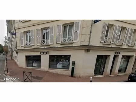 local commercial 184 m² garches