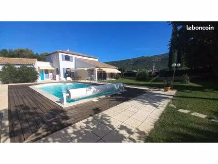 maison 5 pièces 200 m²