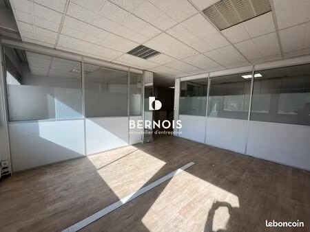 bureaux 210 m²