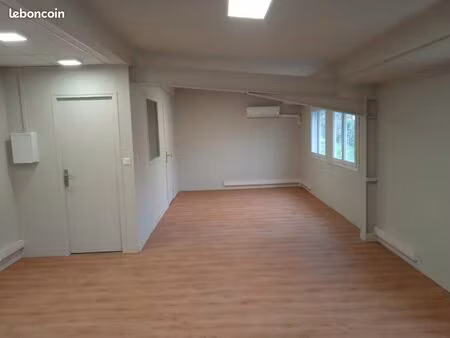 bureau 45m2 hyères la bayorre