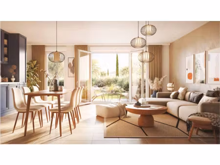 un balcon sur la douceur d'antibes