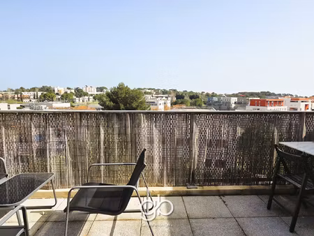 3 chambres - vue degagee - calme - double garage - climatisa