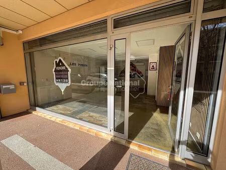 local commercial les angles 36 m2