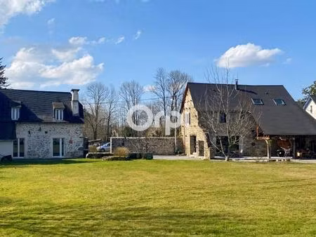 ensemble immobilier composé de 2 maisons