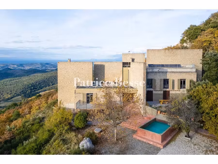 vente maison 8 pièces 305 m² à carpentras (84200)  1 100 000 €