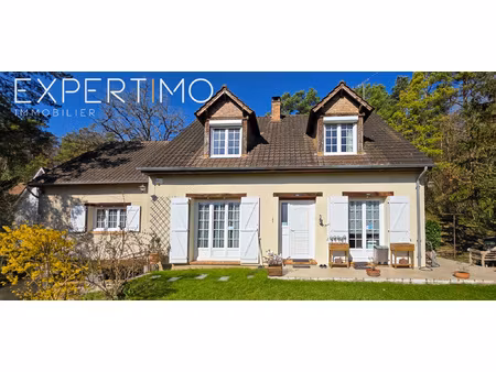 maison familiale 160 m2 avec vue dégagée plein sud  sous-sol