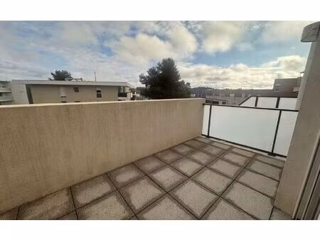 location appartement  m² t-2 à montpellier  648 €