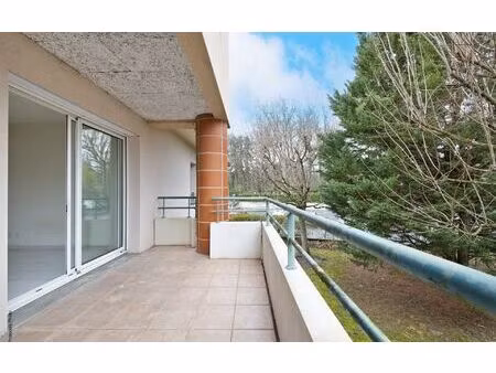 location appartement  m² t-2 à saint-jean  600 €