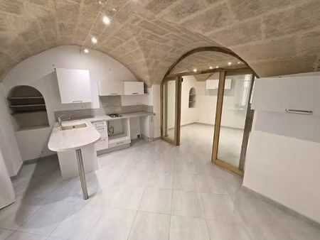 exclusivité gimmot  vente studio à uzès