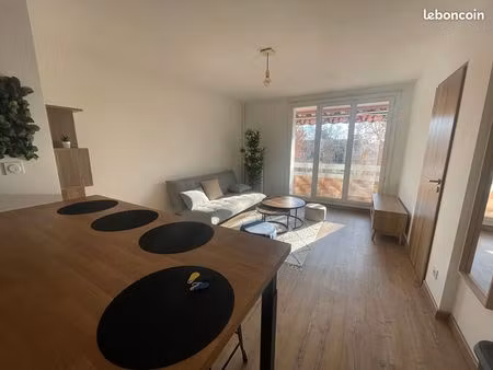 appartement 1 pièce 11 m²