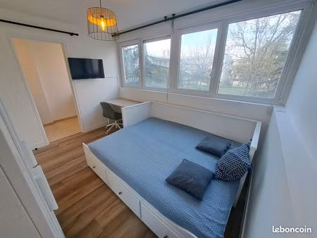 appartement 1 pièce meublé proche tram