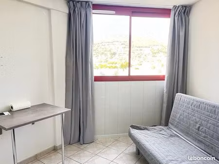 studio meublé dans la résidence étudiante