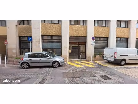 bureaux 80 m² toulon