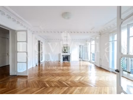 appartement de 6 pièces de 190 50 m²