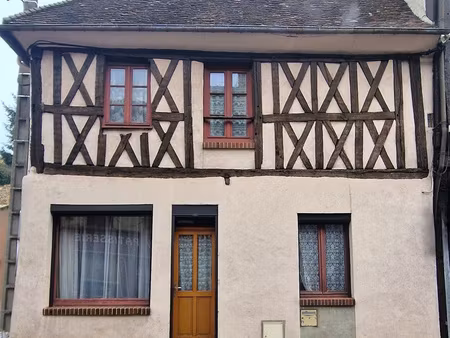 maison ancienne à colombages  2 chambres  centre nonancourt
