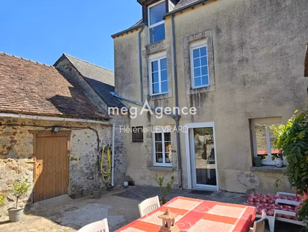 vente maison 8 pièces 191 m² à sainte-suzanne (53270)  167 500 €