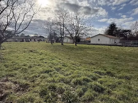 vente terrain 680 m² à bergerac (24100)  45 000 €