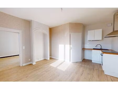 location appartement  36 m² t-2 à bar-le-duc  410 €