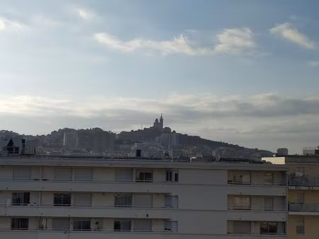 location appartement 3 pièces 68 m² à marseille 8 (13008)