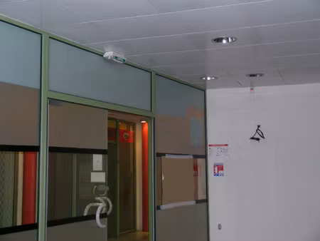 local commercial 36 m2 galerie marchande au centre ville