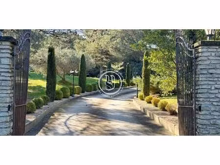 maison avec piscine eygalières (13)