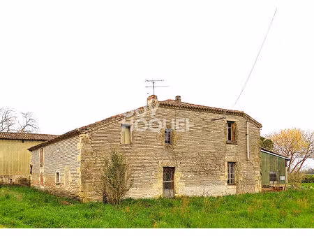 ancienne ferme à rénover avec jardin et dépendances
