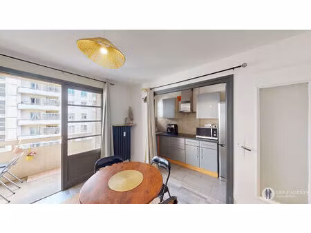 t4 - hyper centre de chambéry - emplacement premium