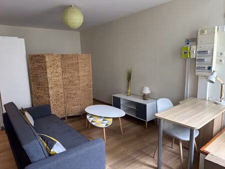 immeuble avec grand appartement + studio idéal investisseur ou grande famille conliège