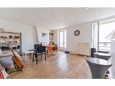 appartement paris 18 66 m² t-3 à vendre  365 000 €