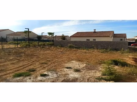 vente terrain 457 m² à pouzolles (34480)  90 000 €
