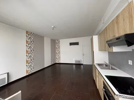 t2 centre ville cossé-le-vivien