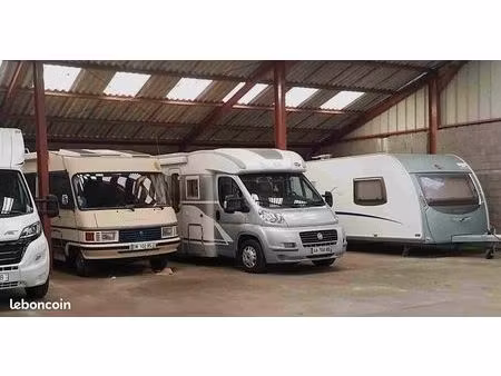 stationnement sécurisé camping-car / caravane- bâtiment fermé