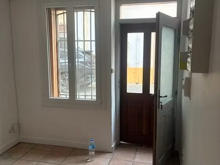 location maison de village