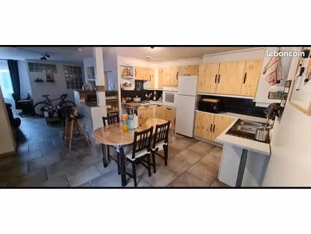 f3 - 70 m2 derrière mairie