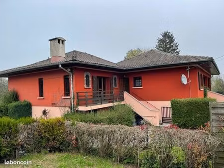 maison jumelee partiellement renovee 122 m2 a roppe sur terrain plat privatif et clôturé