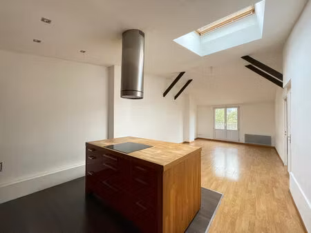 location appartement 3 pièces  71.46m²  reims