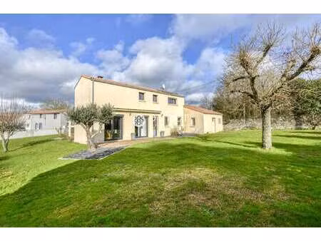 vente maison à gétigné (44190) : à vendre / 141m² gétigné