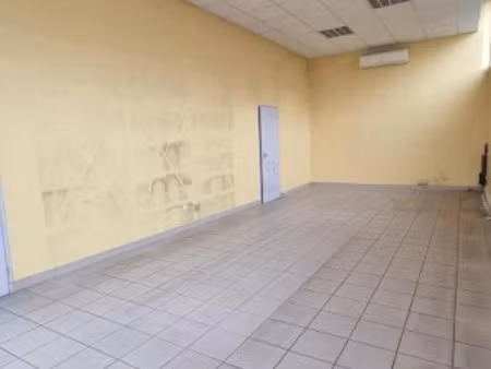 vente locaux professionnels 49 m² à moissac (82200)  47 500 €