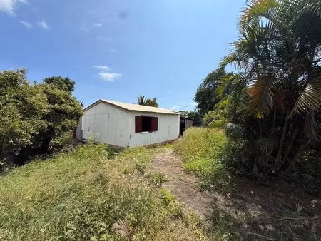 a vendre - terrain de 510 m² environ - saint leu - 249 000 €