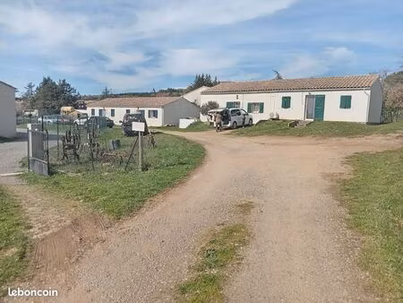 4 logements total 212 m² + jardin