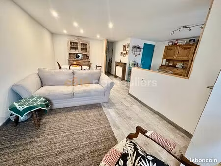 maison de village 2 pièces 146 m²