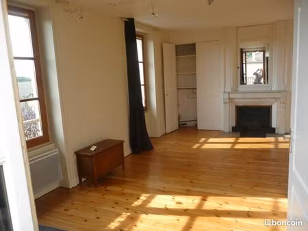 studio +parking couvert