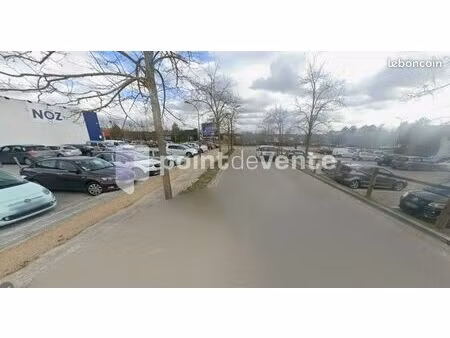 local commercial 187 m²