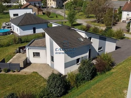 maison 6 pièces 121 m²