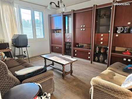 maison 120 m² sedan